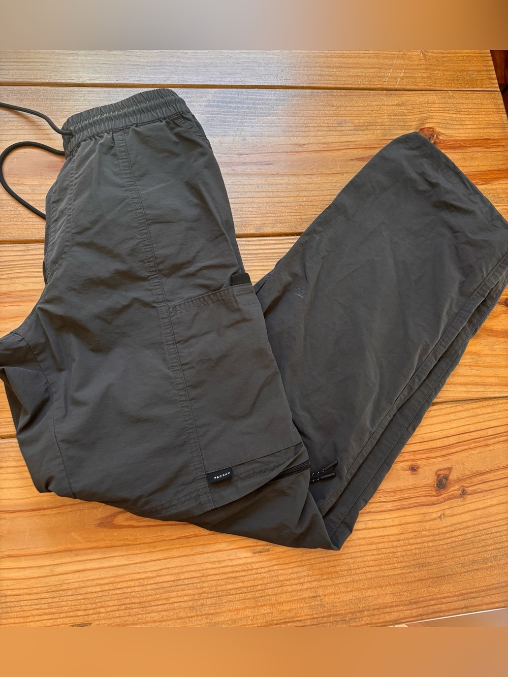 PacSun Black Lightweight Zip-off Convertible Pants Baggy XS